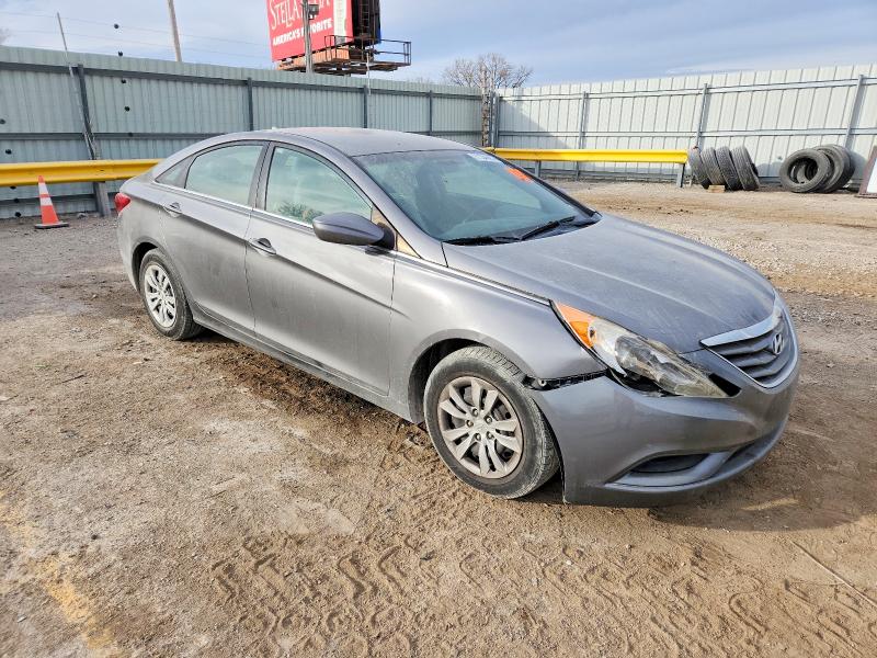 Photo 4 from auction – 2011 HYUNDAI SONATA with VIN 5NPEB4AC0BH285644