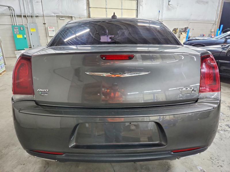 Photo 6 from auction – 2019 CHRYSLER 300 with VIN 2C3CCAGG1KH651573