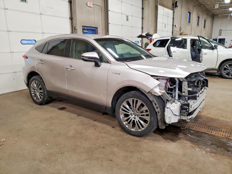 Photo 4 from auction – 2021 TOYOTA VENZA LE with VIN JTEAAAAH0MJ057175