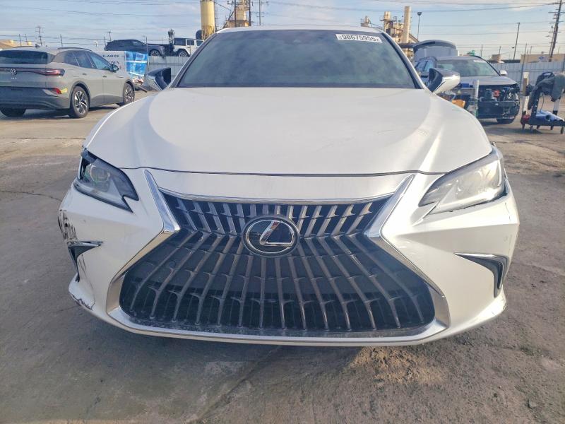 Photo 5 from auction – 2025 LEXUS ES 300H BA with VIN 58ADA1C19SU064305