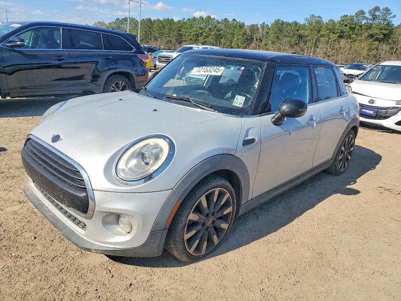 MINI COOPER 2016 with VIN WMWXU1C54G2D12322 - Photo from auction