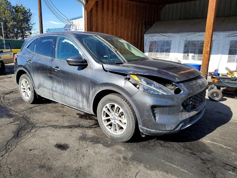 Photo 4 from auction – 2020 FORD ESCAPE with VIN 1FMCU9G68LUA30677