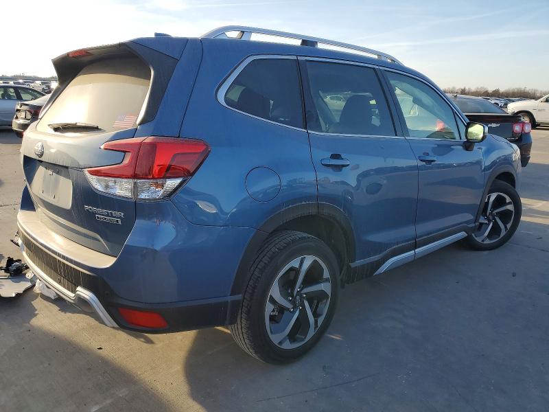 Photo 3 from auction – 2023 SUBARU FORESTER T with VIN JF2SKARC3PH417132