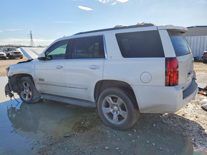 Photo 2 from auction – 2017 CHEVROLET TAHOE with VIN 1GNSCBKC9HR383759