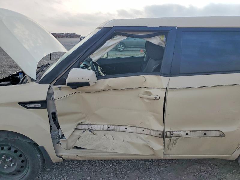 Photo 7 from auction – 2013 KIA SOUL with VIN KNDJT2A55D7512755