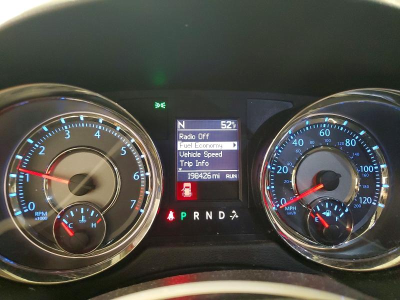 Photo 9 from auction – 2015 CHRYSLER TOWN & COU with VIN 2C4RC1BG3FR510159