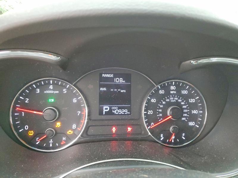 Photo 9 from auction – 2016 KIA FORTE LX with VIN KNAFK4A67G5516462