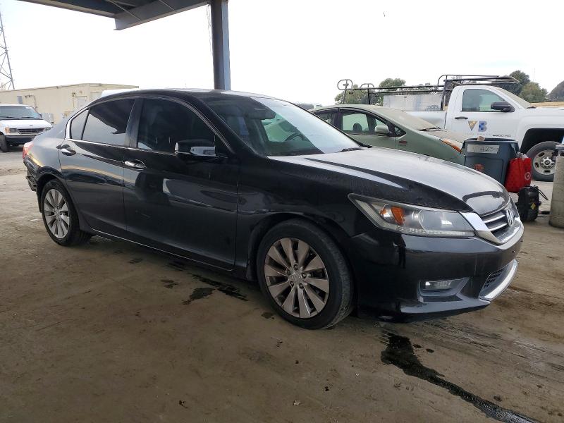 Photo 4 from auction – 2015 HONDA ACCORD with VIN 1HGCR2F83FA144089