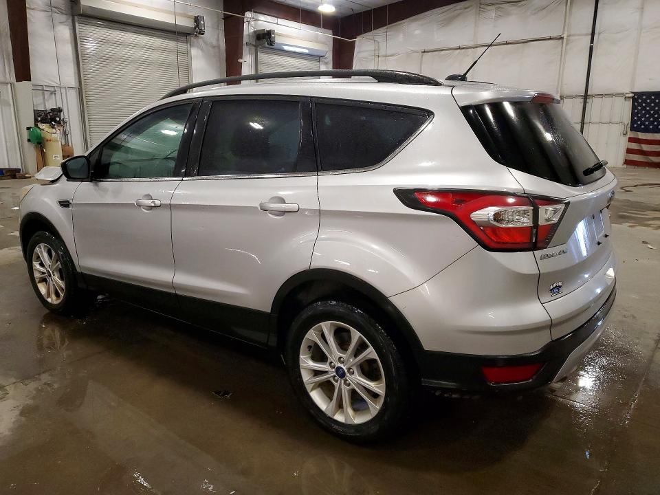 Photo 2 from auction – 2017 FORD ESCAPE with VIN 1FMCU9G96HUA40187