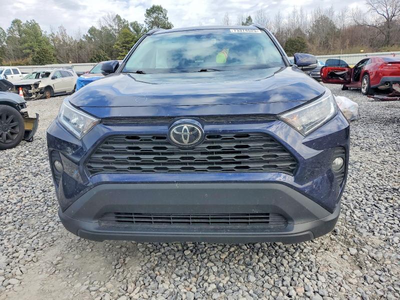 Photo 5 from auction – 2021 TOYOTA RAV4 XLE with VIN 2T3P1RFVXMW170998