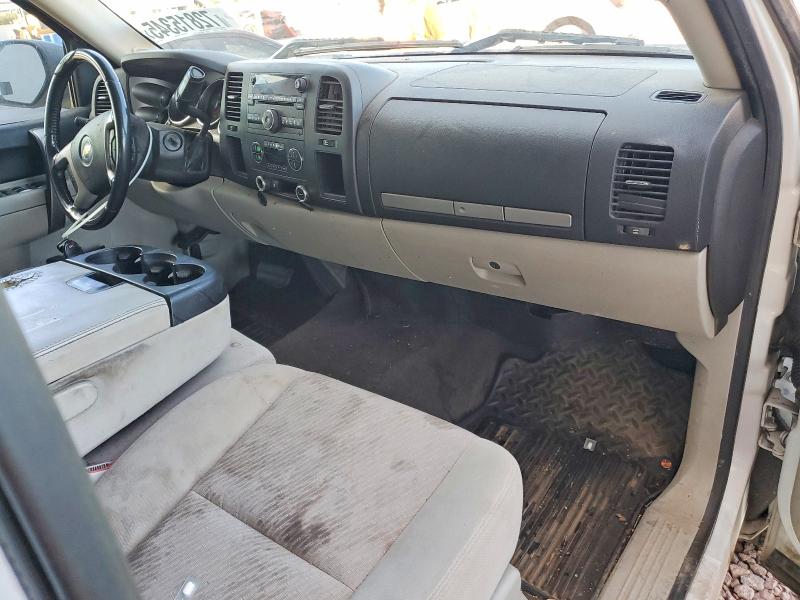Photo 8 from auction – 2011 CHEVROLET SILVERADO with VIN 1GCRCSE08BZ402513