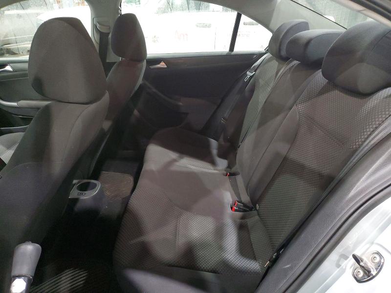 Photo 10 from auction – 2012 VOLKSWAGEN JETTA with VIN 3VW2K7AJ1CM390611