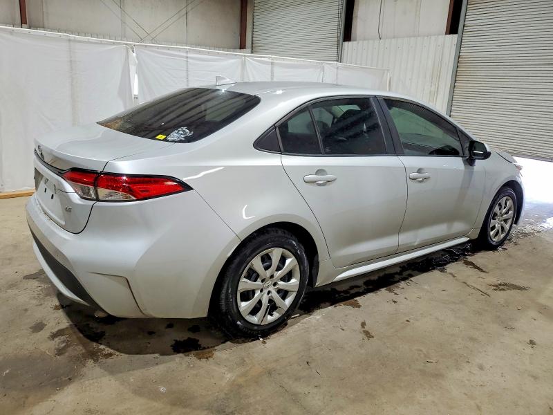 Photo 3 from auction – 2021 TOYOTA COROLLA LE with VIN 5YFEPMAE2MP148987