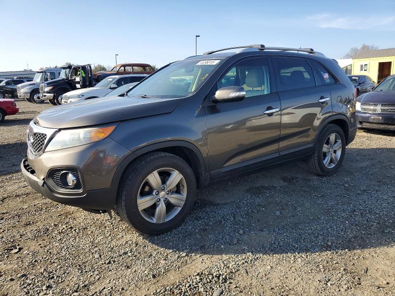 KIA SORENTO EX 2013 with VIN 5XYKU3A68DG337758 - Photo from auction