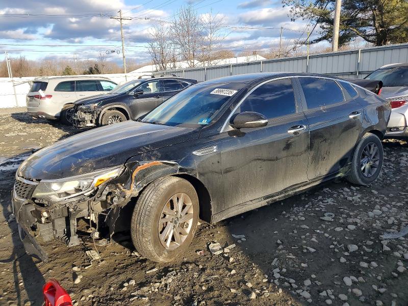 Photo 1 from auction – 2019 KIA OPTIMA with VIN 5XXGT4L31KG338463