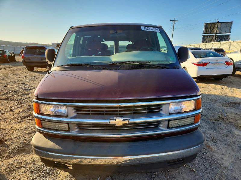 Photo 5 from auction – 1997 CHEVROLET EXPRESS with VIN 1GBFG15R4V1028344