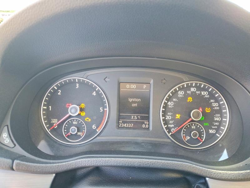 Photo 9 from auction – 2014 VOLKSWAGEN PASSAT SE with VIN 1VWBN7A34EC085889