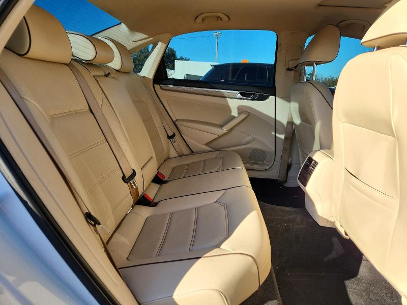 Photo 10 from auction – 2016 VOLKSWAGEN PASSAT with VIN 1VWBT7A32GC030155