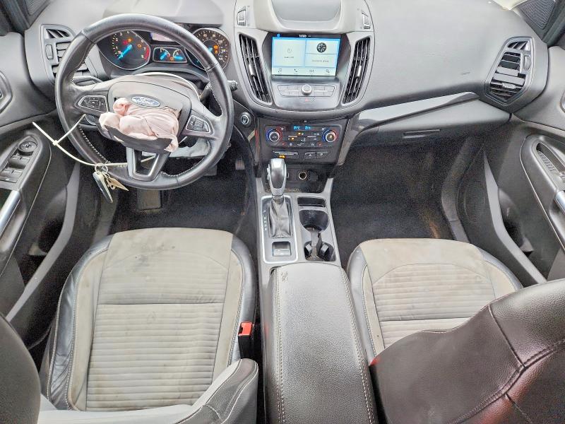 Photo 8 from auction – 2019 FORD ESCAPE with VIN 1FMCU0GD4KUA64611