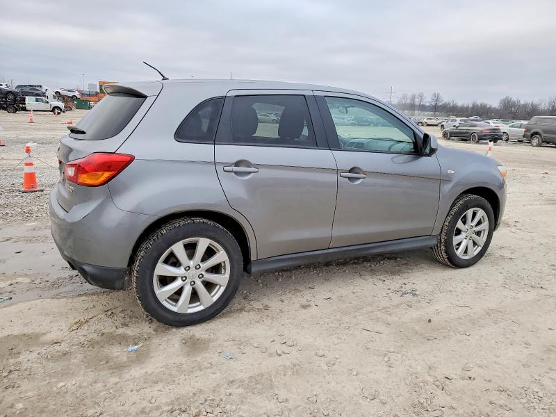 Photo 3 from auction – 2014 MITSUBISHI OUTLANDER with VIN 4A4AP3AU7EE015794