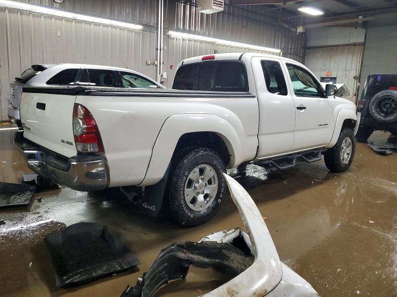 Photo 3 from auction – 2015 TOYOTA TACOMA ACC with VIN 5TFUU4EN3FX135409