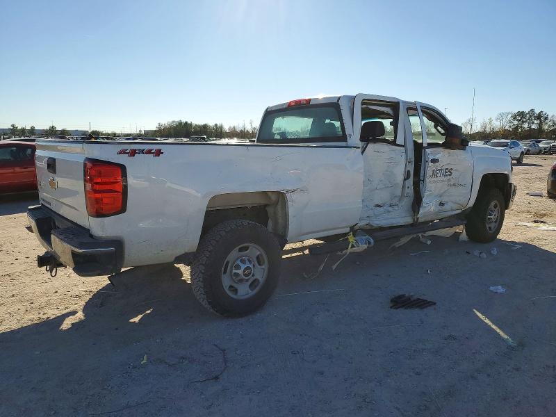 Photo 3 from auction – 2019 CHEVROLET SILVERADO with VIN 1GC1KREG0KF253571