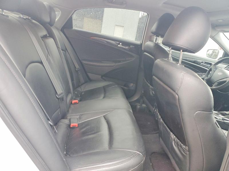 Photo 10 from auction – 2011 HYUNDAI SONATA SE with VIN 5NPEC4AC0BH262071