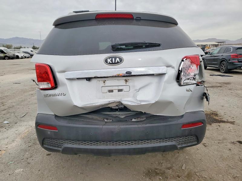 Photo 6 from auction – 2012 KIA SORENTO with VIN 5XYKU3A67CG302448