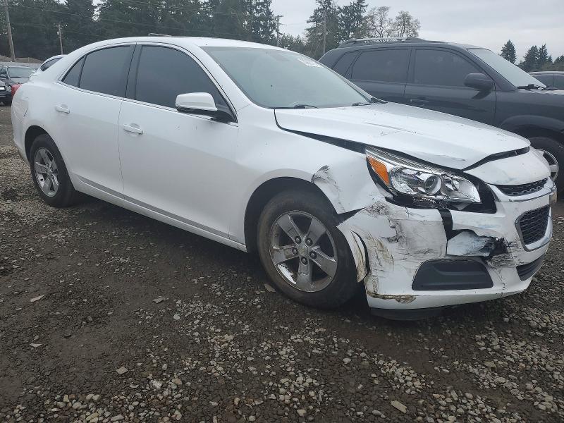 Photo 4 from auction – 2015 CHEVROLET MALIBU with VIN 1G11C5SL0FF130004