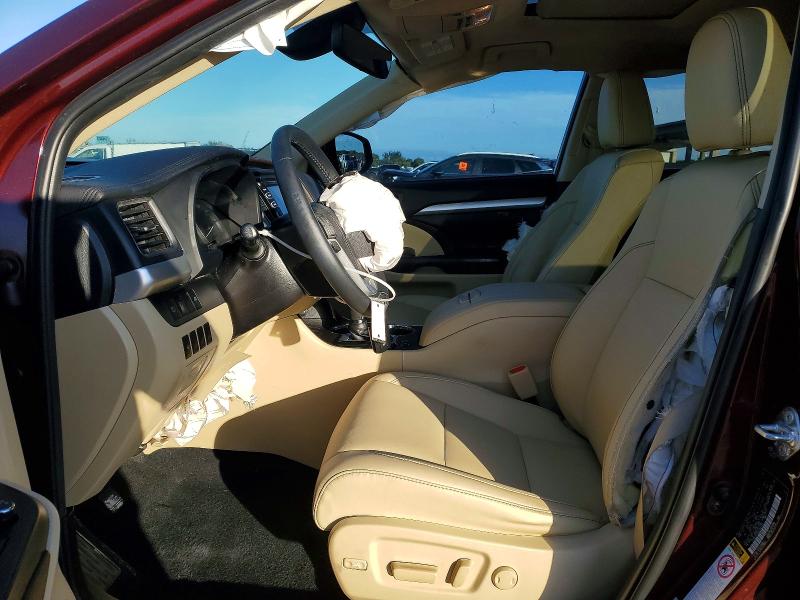 Photo 7 from auction – 2019 TOYOTA HIGHLANDER with VIN 5TDKZRFH2KS342355