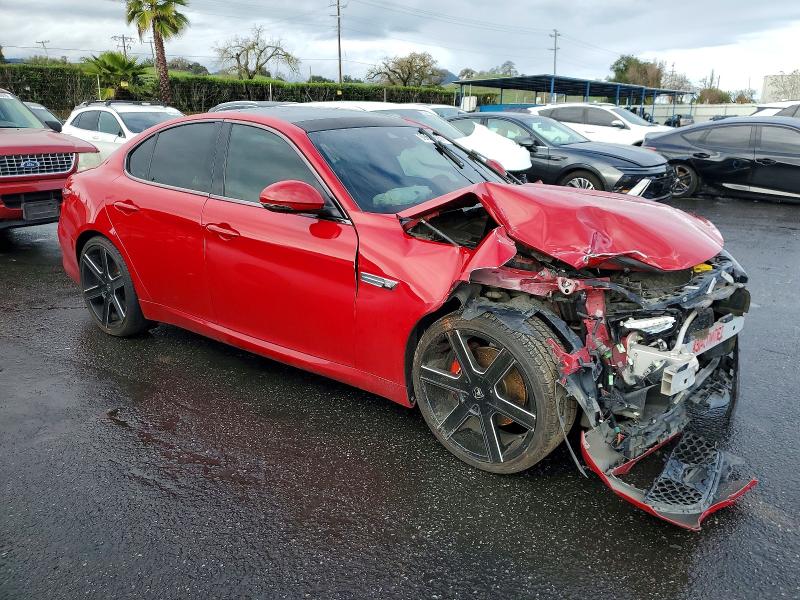 Photo 4 from auction – 2017 ALFA ROMEO GIULIA with VIN ZARFAEBN8H7545451