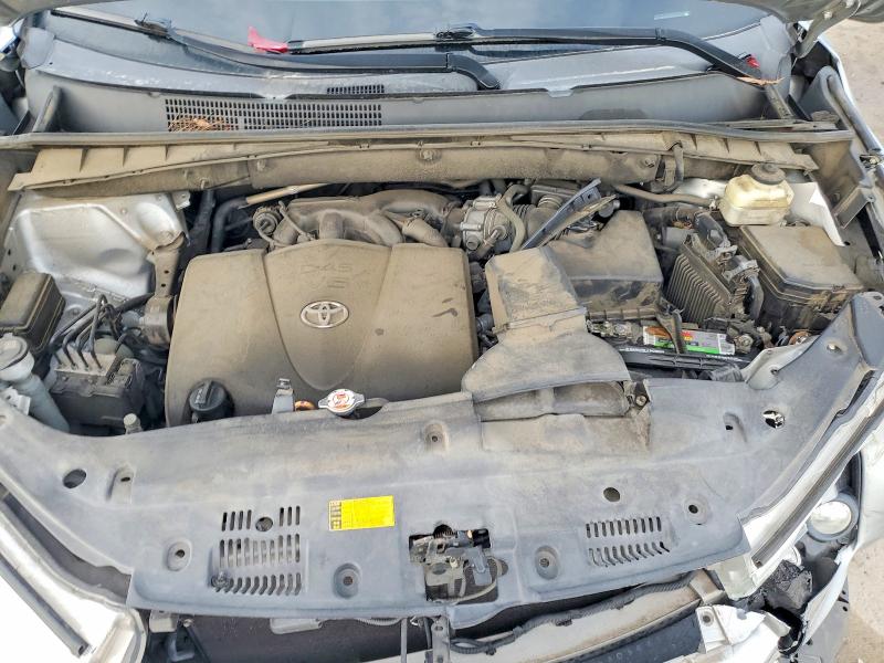 Photo 12 from auction – 2017 TOYOTA HIGHLANDER with VIN 5TDKZRFH3HS230253