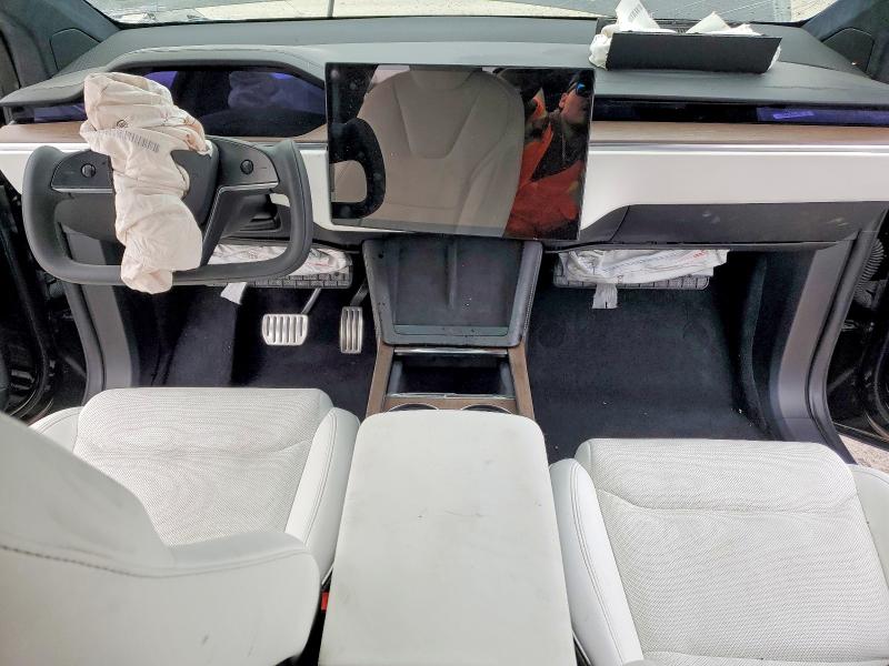 Photo 8 from auction – 2023 TESLA MODEL X with VIN 7SAXCBE51PF376114