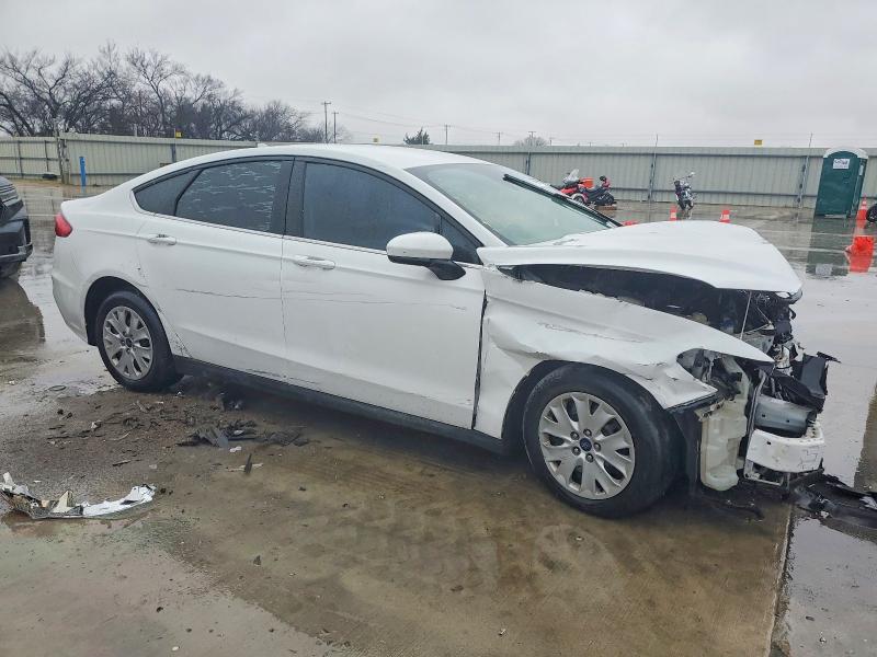 Photo 4 from auction – 2020 FORD FUSION with VIN 3FA6P0G70LR200945