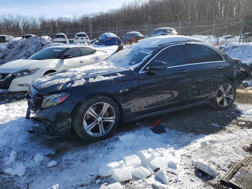 MERCEDES-BENZ E 300 4MAT 2017 with VIN WDDZF4KB8HA128011 - Photo from auction