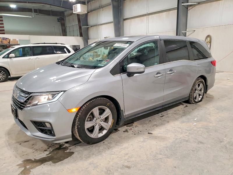 HONDA ODYSSEY 2018 with VIN 5FNRL6H73JB075524 - Photo from auction
