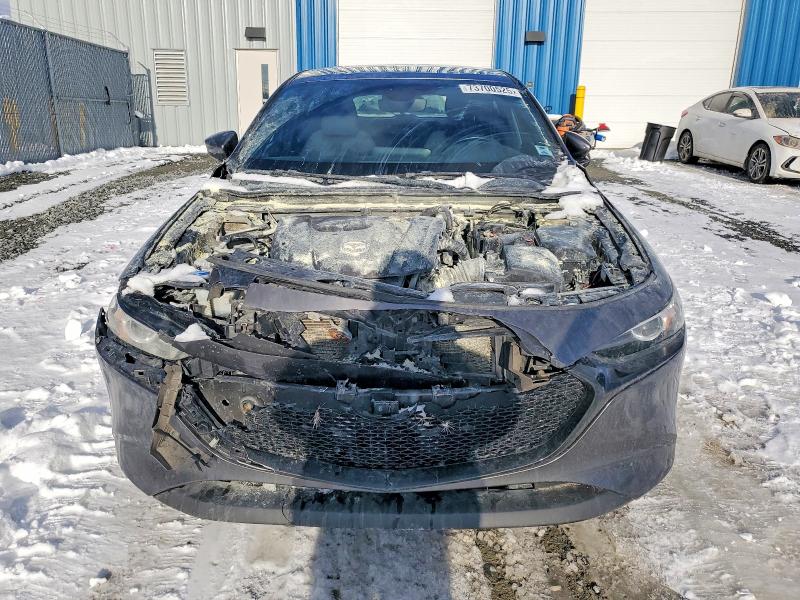 Photo 5 from auction – 2023 MAZDA 3 SELECT with VIN JM1BPAK70P1620209