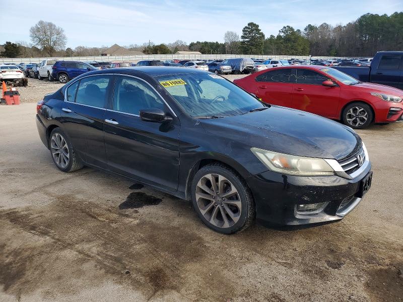 Photo 4 from auction – 2014 HONDA ACCORD with VIN 1HGCR2F55EA058948