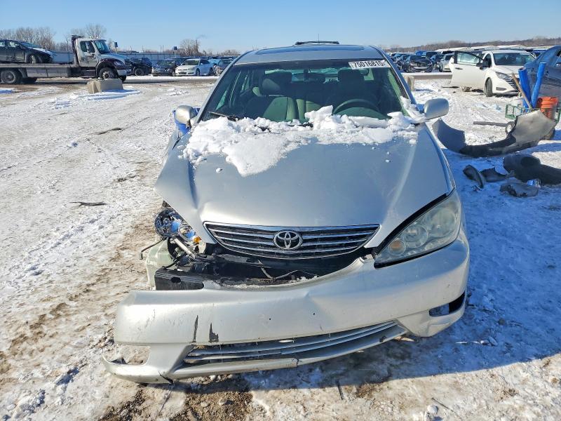 Photo 5 from auction – 2005 TOYOTA CAMRY with VIN 4T1BE32K95U596344