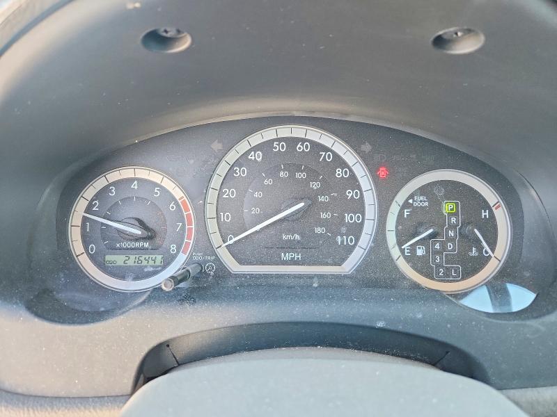 Photo 9 from auction – 2004 TOYOTA SIENNA XLE with VIN 5TDBA22C14S025713