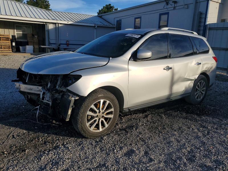 NISSAN PATHFINDER 2016 with VIN 5N1AR2MN4GC615361 - Photo from auction