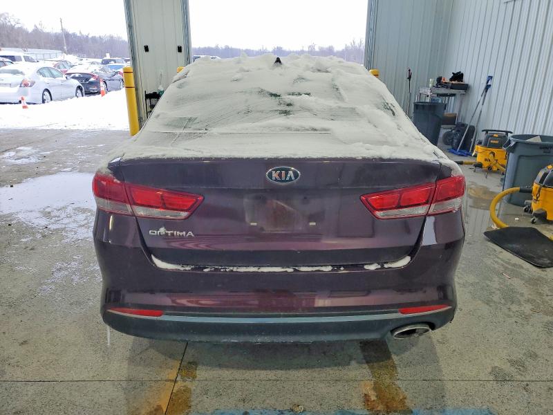 Photo 6 from auction – 2018 KIA OPTIMA LX with VIN 5XXGT4L37JG252539