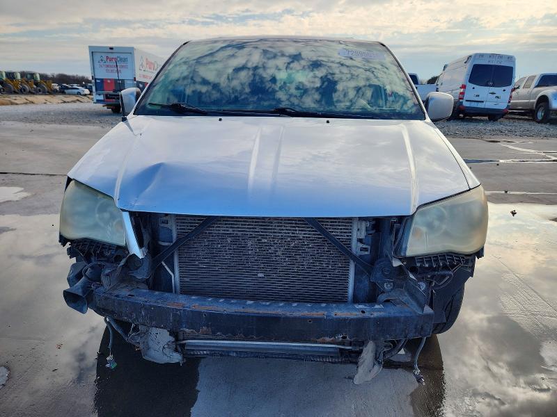 Photo 5 from auction – 2012 CHRYSLER TOWN & COU with VIN 2C4RC1BG8CR320272