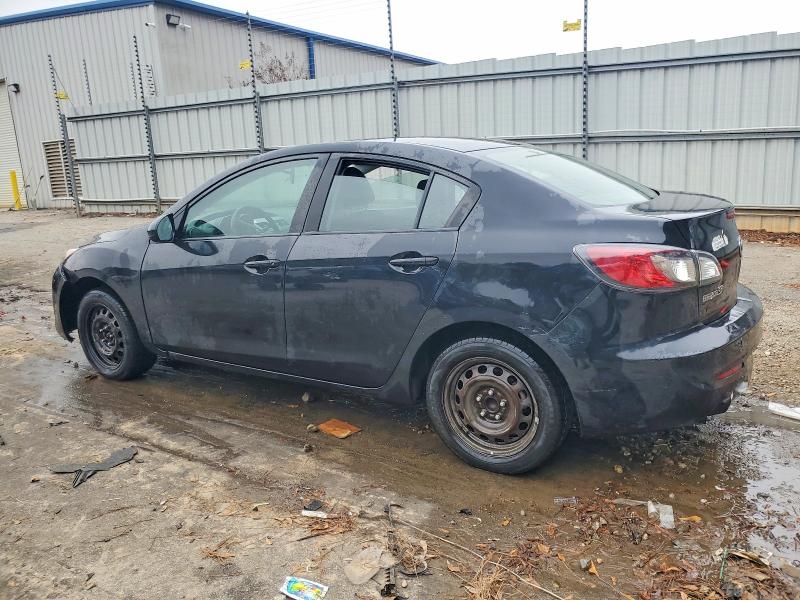 Photo 2 from auction – 2013 MAZDA 3 I with VIN JM1BL1U76D1793611