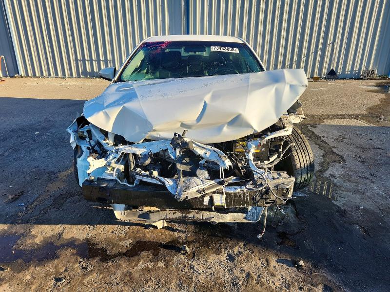Photo 5 from auction – 2016 TOYOTA AVALON XLE with VIN 4T1BK1EB0GU221437
