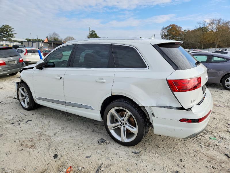 Фото 2 с аукциона – 2019 AUDI Q7 PRESTIG с VIN WA1VAAF78KD016319