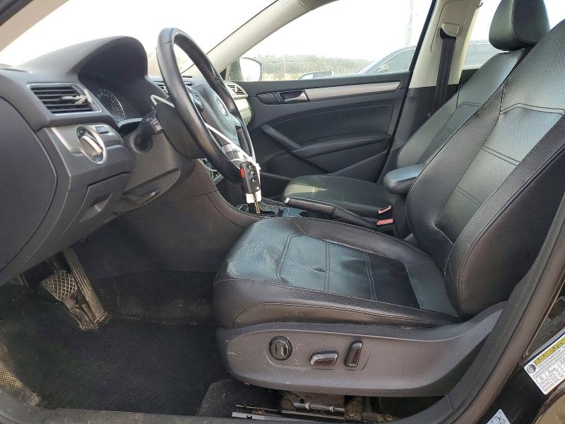 Photo 7 from auction – 2014 VOLKSWAGEN PASSAT S with VIN 1VWAS7A32EC028160