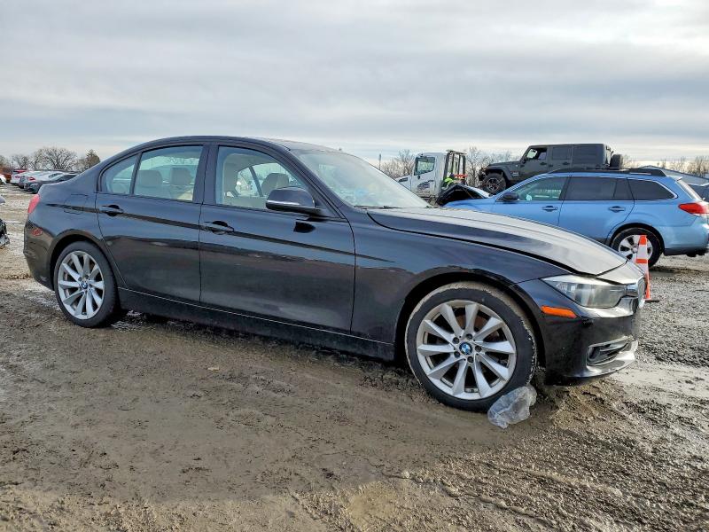 Photo 4 from auction – 2012 BMW 328 with VIN WBA3A5C59CF259051