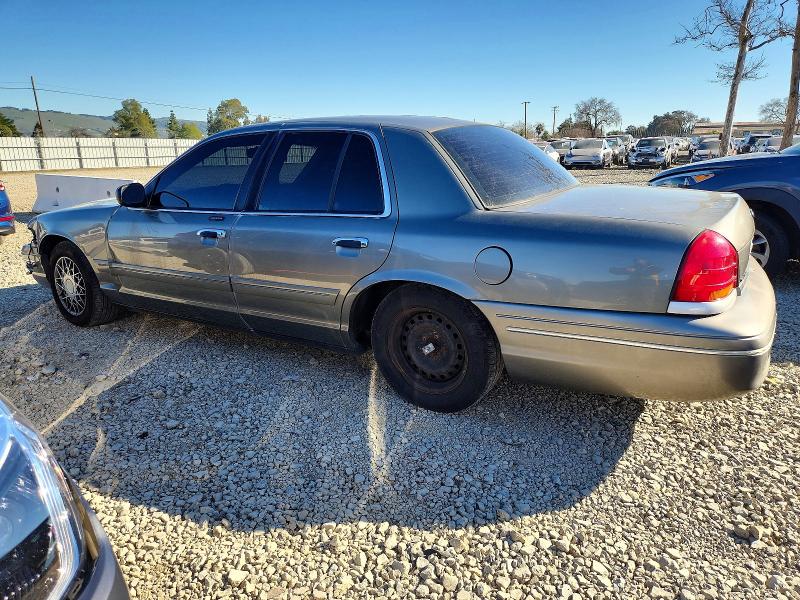 Photo 2 from auction – 2002 FORD CROWN VICTORIA with VIN 2FAFP73WX2X111308