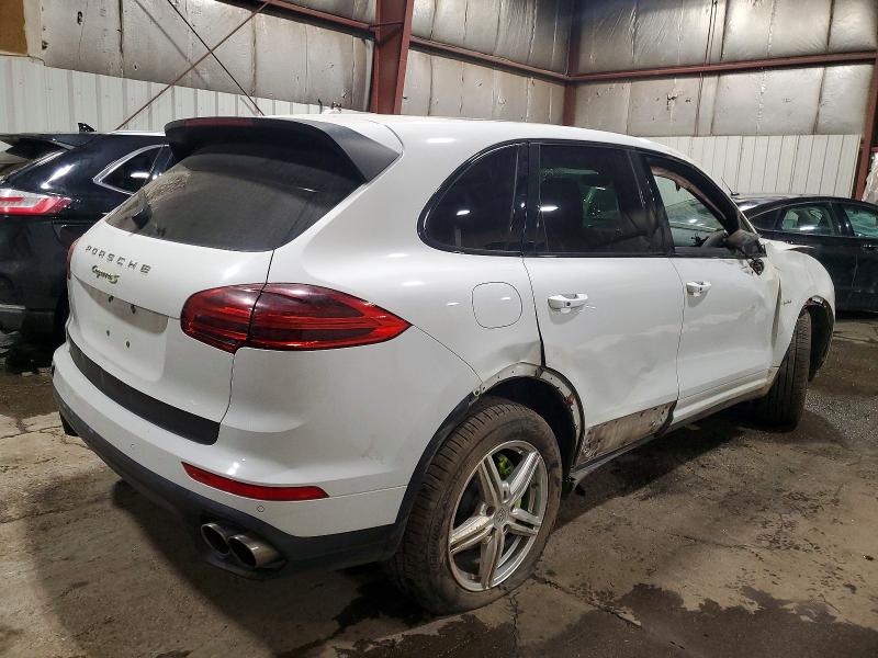 Photo 3 from auction – 2016 PORSCHE CAYENNE with VIN WP1AE2A22GLA58345